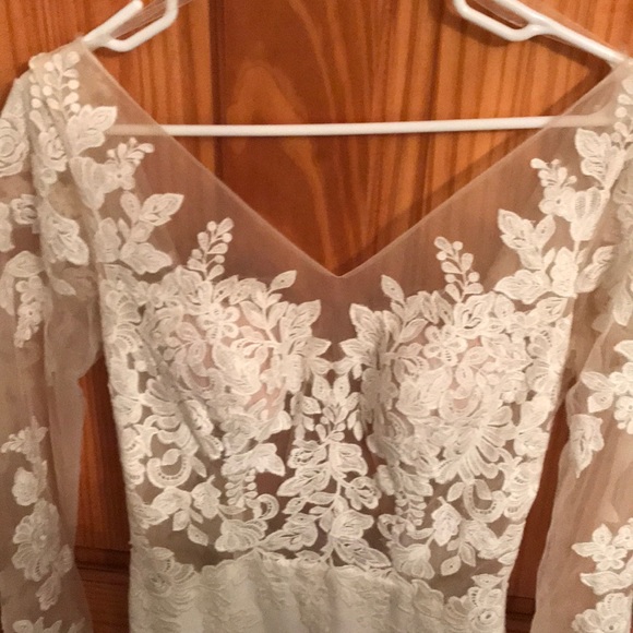 Mori Lee 5609 size 8 ivory - Picture 3 of 6